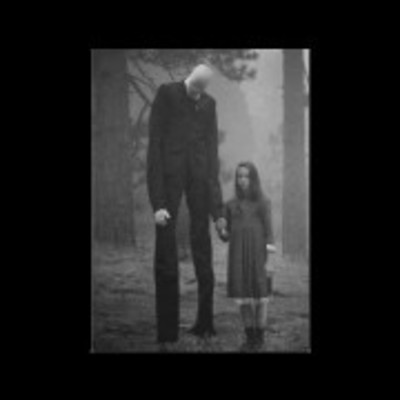 スレンダーマン事件 犯人の12歳少女が信じた都市伝説とは 画像 女性のライフスタイルに関する情報メディア