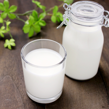 牛乳の栄養と効果効能は？栄養成分表や吸収しやすい摂取方法も！ | お食事ウェブマガジン「グルメノート」