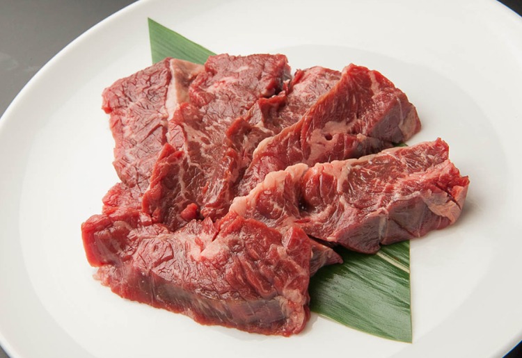 サガリの部位とハラミとの違いは?下処理方法と人気レシピも! | お食事ウェブマガジン「グルメノート」