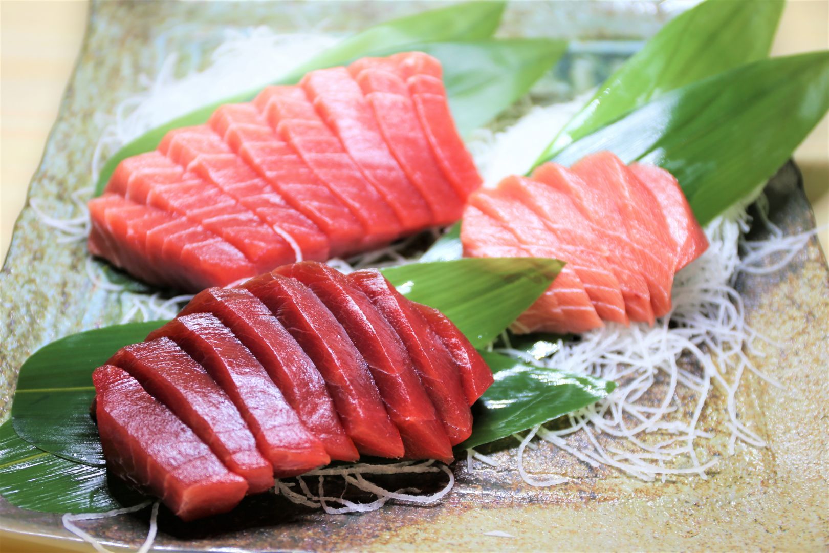 マグロには種類とランクがある？特徴と見分け方や味と値段を比較調査！ | お食事ウェブマガジン「グルメノート」