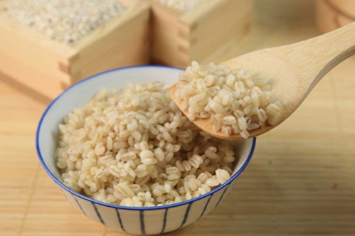麦飯の炊き方を丁寧解説!効果やカロリーと糖質についても調査! | お食事ウェブマガジン「グルメノート」