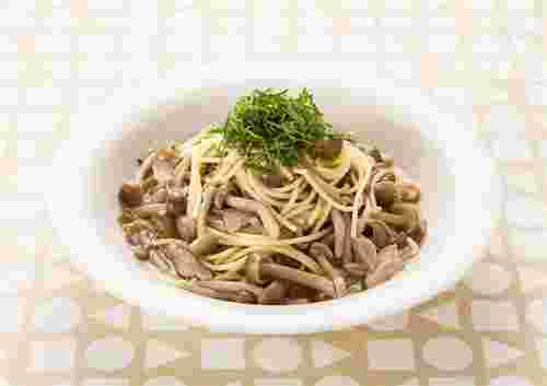 アヒージョで残ったオイルがパスタソースに 人気のレシピを紹介 お食事ウェブマガジン グルメノート