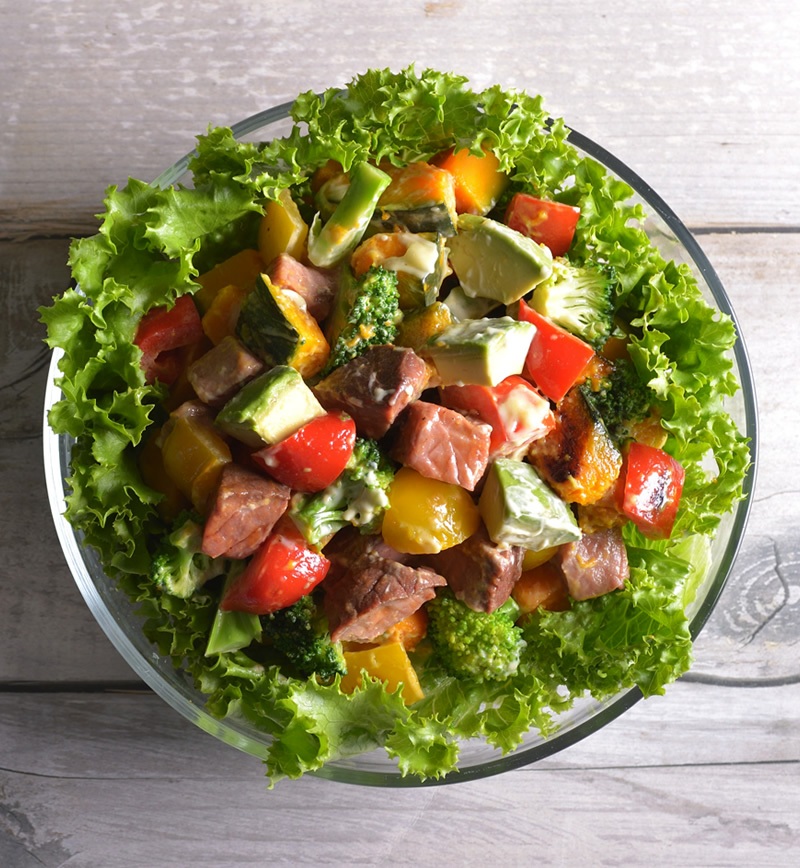 春野菜のサラダとローストアーモンドのレシピ