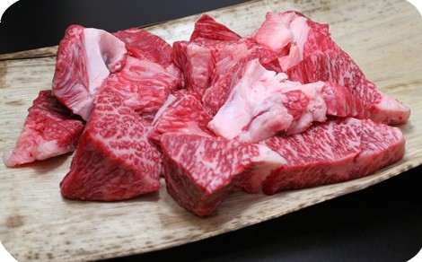 タジン鍋の使い方と簡単レシピ!おすすめ蒸し野菜料理や燻製なども紹介! | お食事ウェブマガジン「グルメノート」