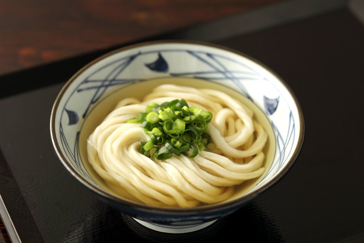 かけうどんのカロリーは1玉でどれくらい？丸亀製麺など調査！ お食事ウェブマガジン「グルメノート」