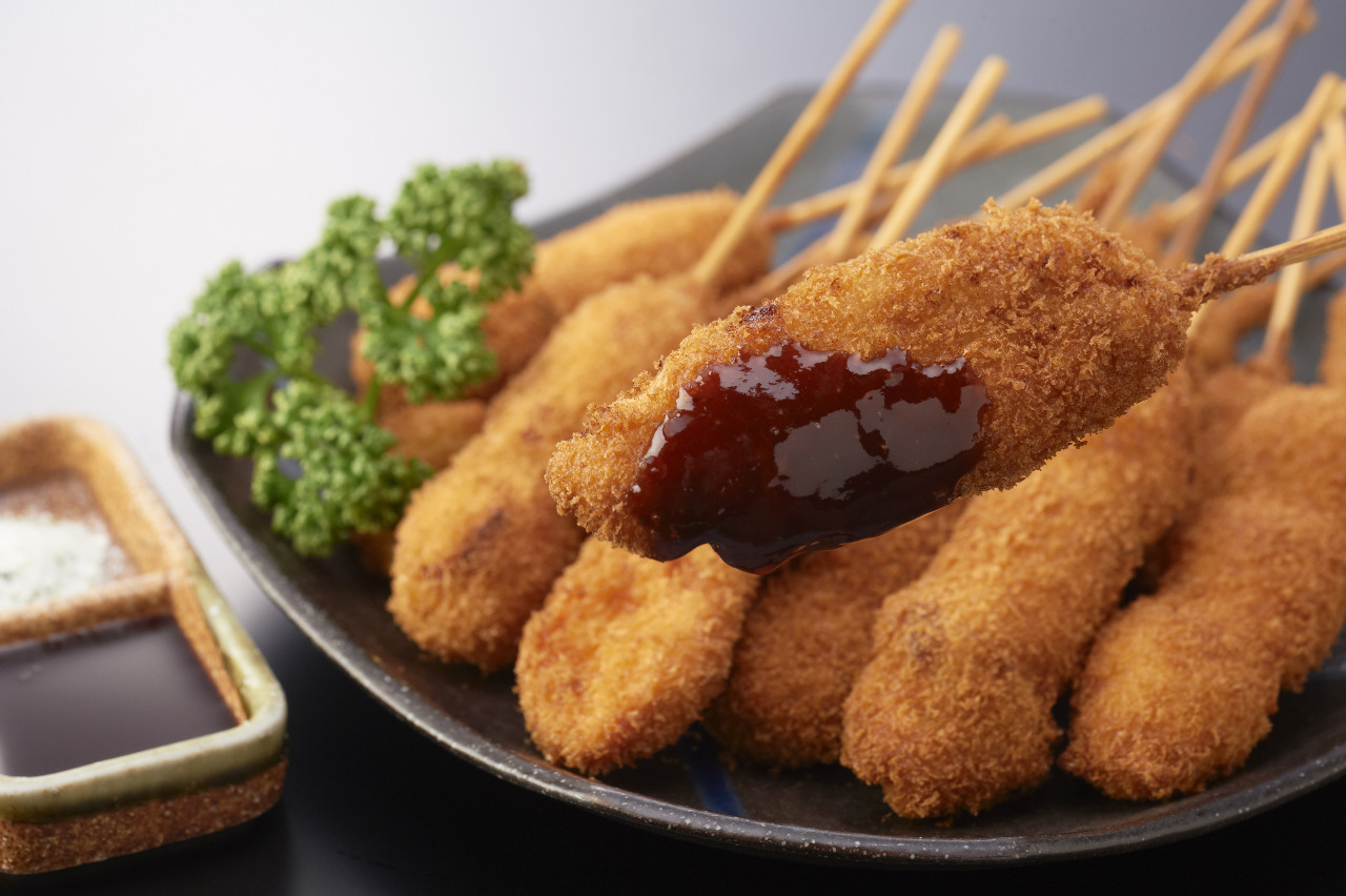 串カツのレシピを紹介！使う具材や簡単ソースの作り方など詳しく解説！ | お食事ウェブマガジン「グルメノート」