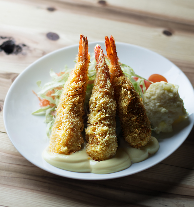 エビフライをまっすぐ揚げる方法とコツ!切り込みの入れ方は? | お食事ウェブマガジン「グルメノート」