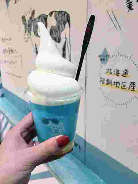 	 ミルキーソフトパフェ