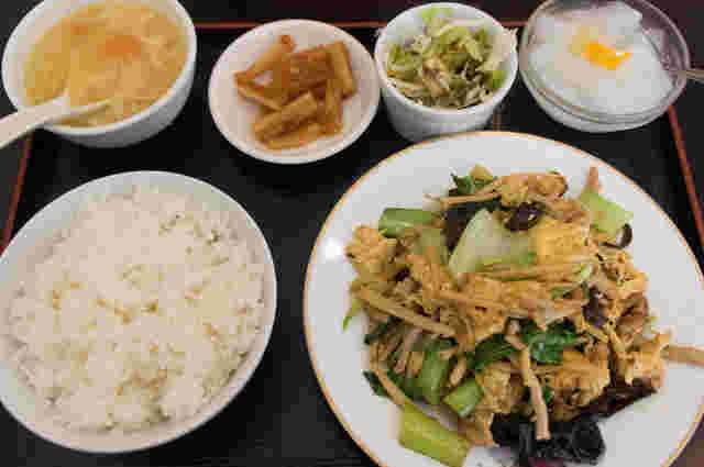 リーズナブルな定食