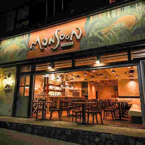 アジアンテイストのカフェ