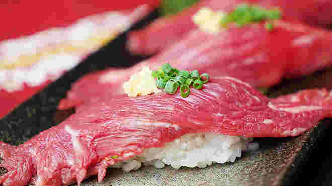 遊山の肉寿司