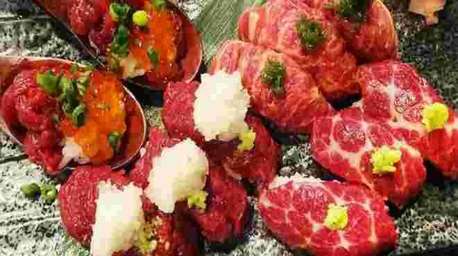 肉寿司食べ放題