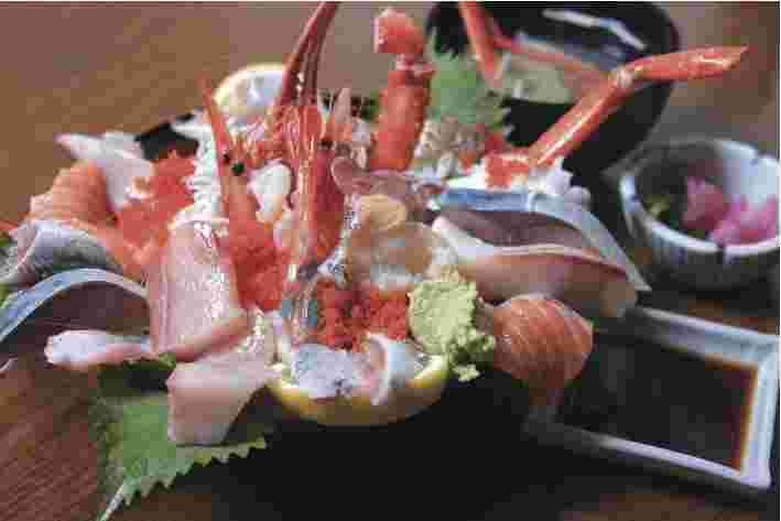 ワイルドな海鮮丼