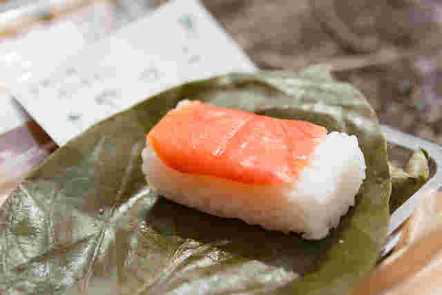 柿の葉寿司やっこ