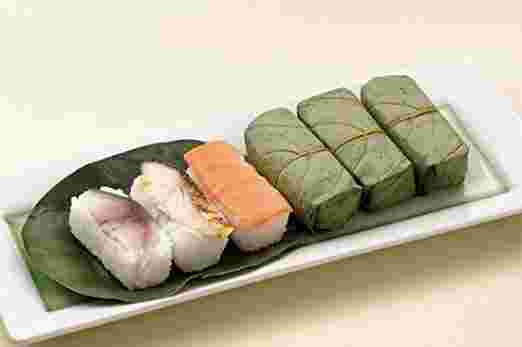 食べやすい柿の葉寿司