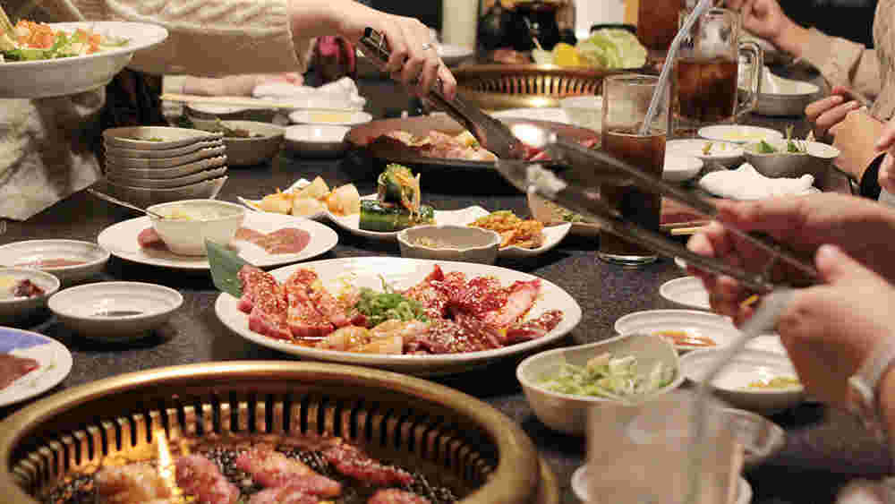焼肉亭 桂のコース風景