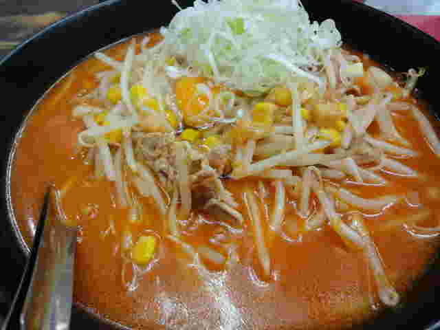柳家矢巾店のキムチ納豆ラーメン
