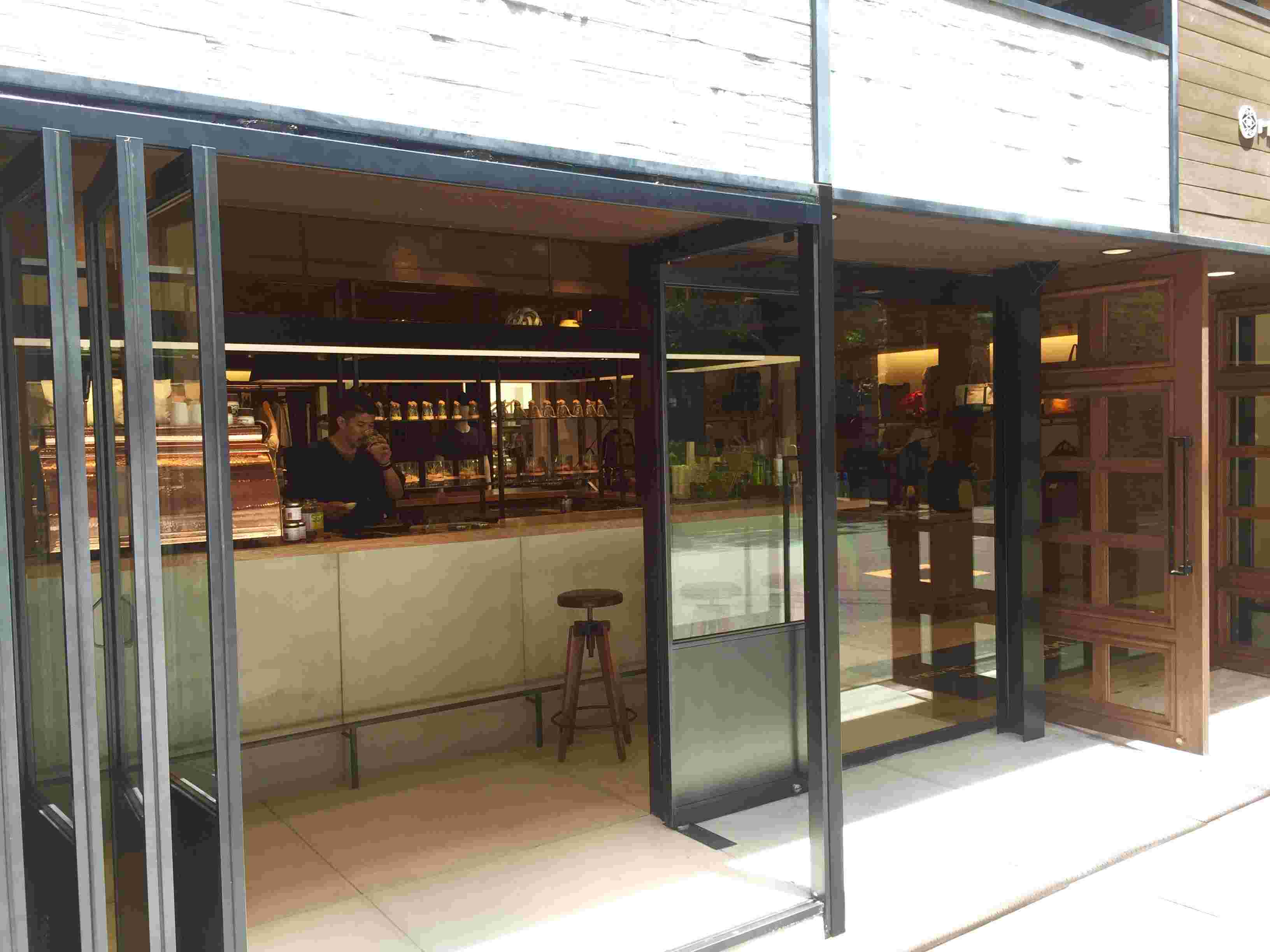 KissaMaster(キッサマスター)大阪店の外観画像