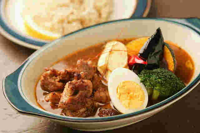 Mama KAYのジャークチキンカレー