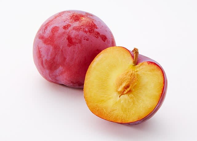すももの食べ方と栄養・効能を解説!保存方法は?皮ごと食べる? | お食事ウェブマガジン「グルメノート」