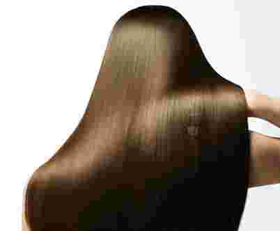 きれいなロングヘアの画像