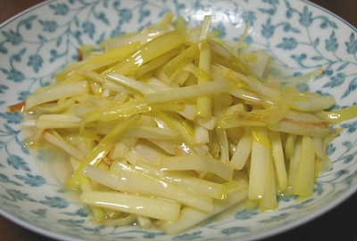 黄ニラは岡山の高級野菜!緑でない理由や特徴的な風味とは? | お食事ウェブマガジン「グルメノート」