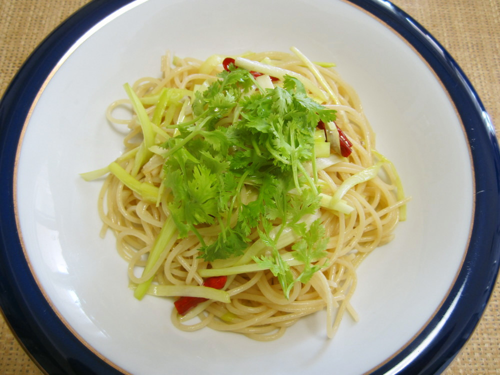 黄ニラは岡山の高級野菜!緑でない理由や特徴的な風味とは? | お食事ウェブマガジン「グルメノート」