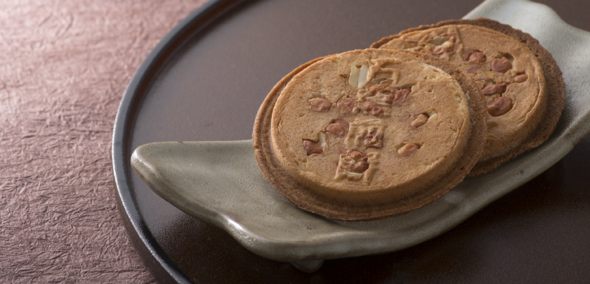 御菓子処「五月ヶ瀬煎餅」の紹介