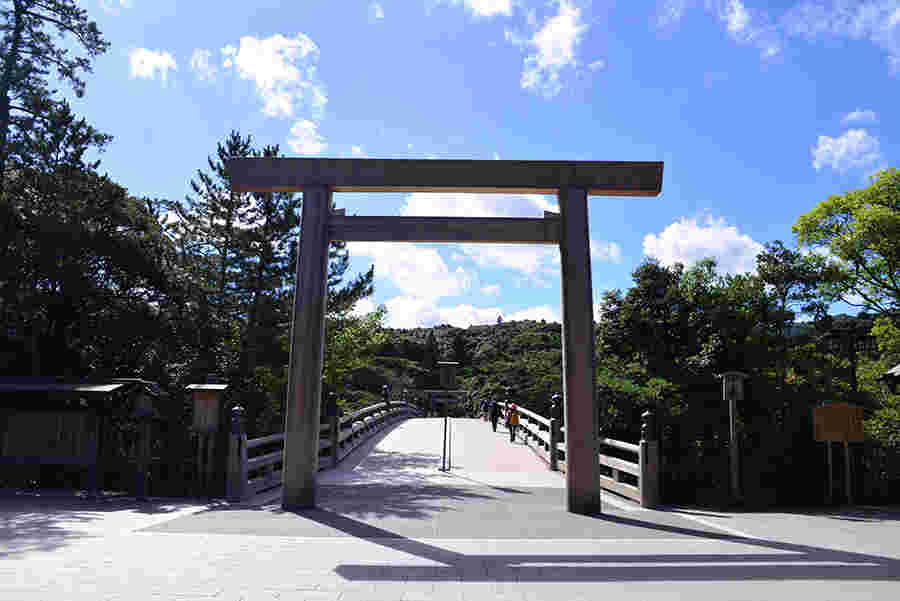 伊勢神宮の鳥居