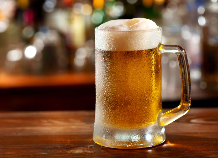 生中のビール量はどのくらい?中ジョッキの容量を生小・生大と比較 | お食事ウェブマガジン「グルメノート」