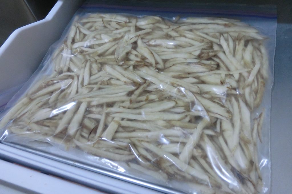 ごぼうのささがきの簡単なやり方!冷凍保存方法や人気のきんぴらレシピなど | お食事ウェブマガジン「グルメノート」