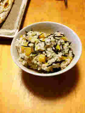 芽ひじきとさつまいものご飯