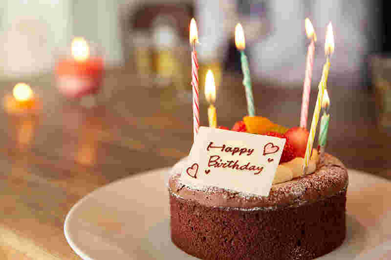 誕生日ケーキ