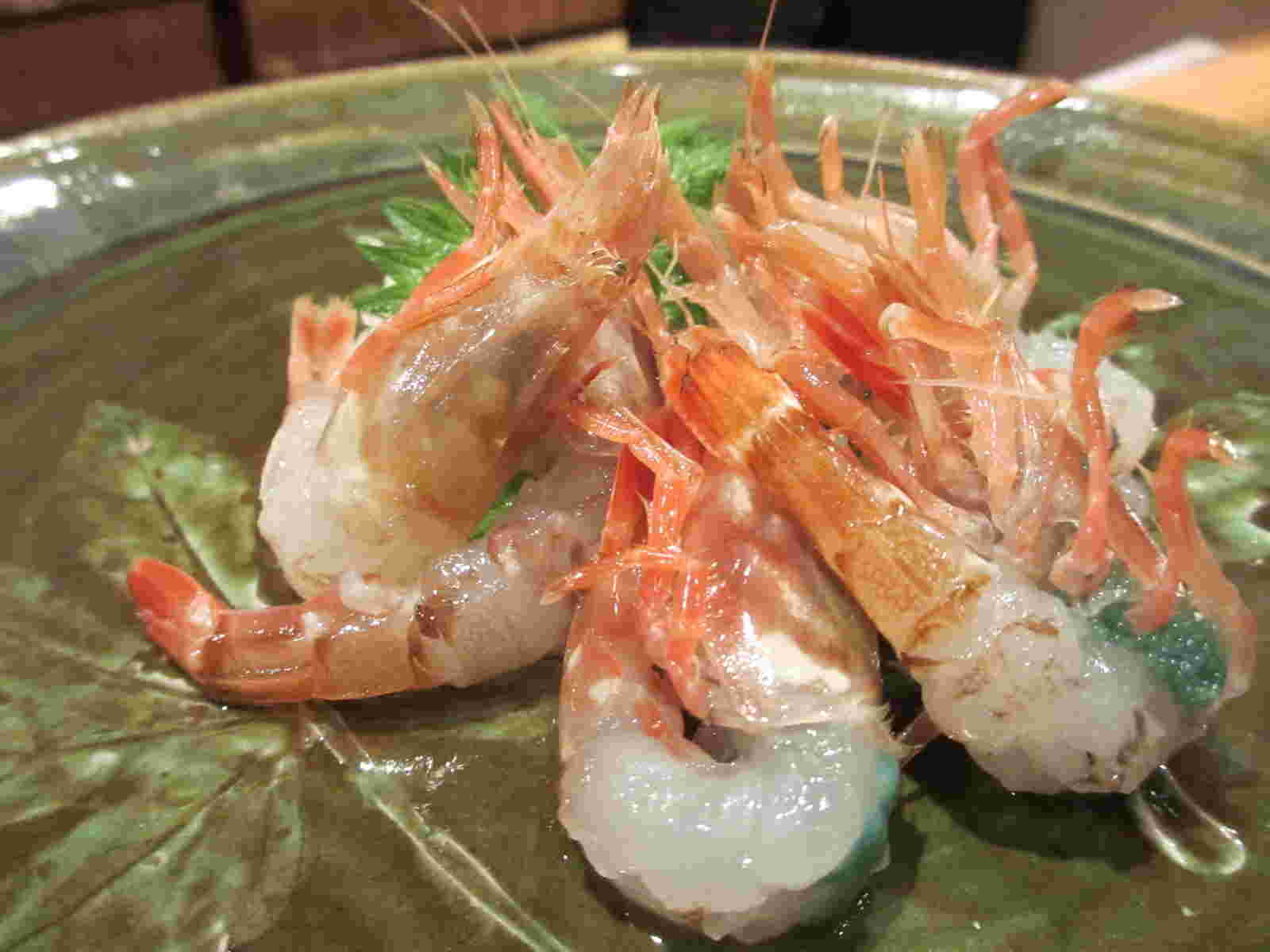 モサエビの刺し身