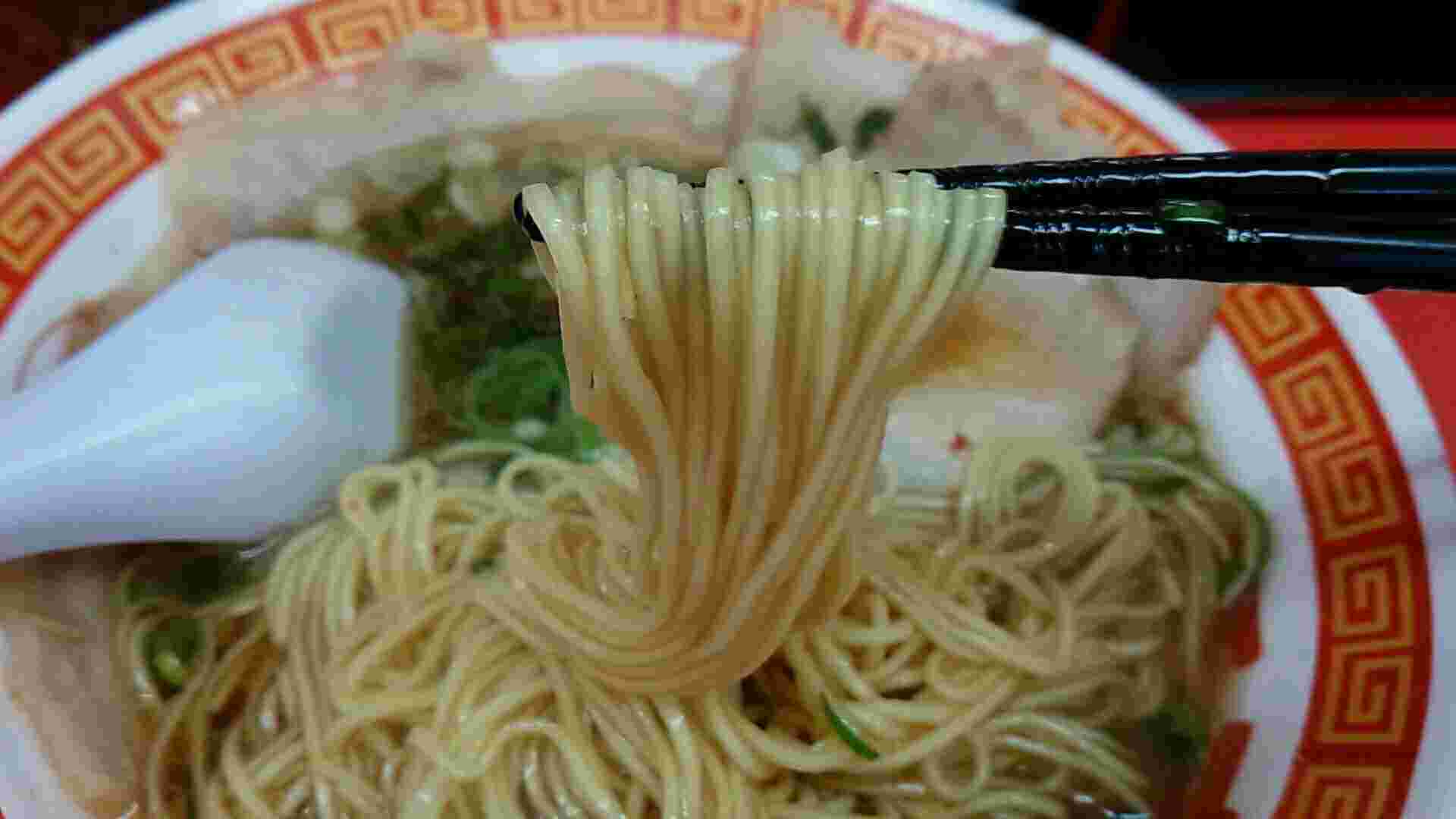 もっこすラーメンの麺
