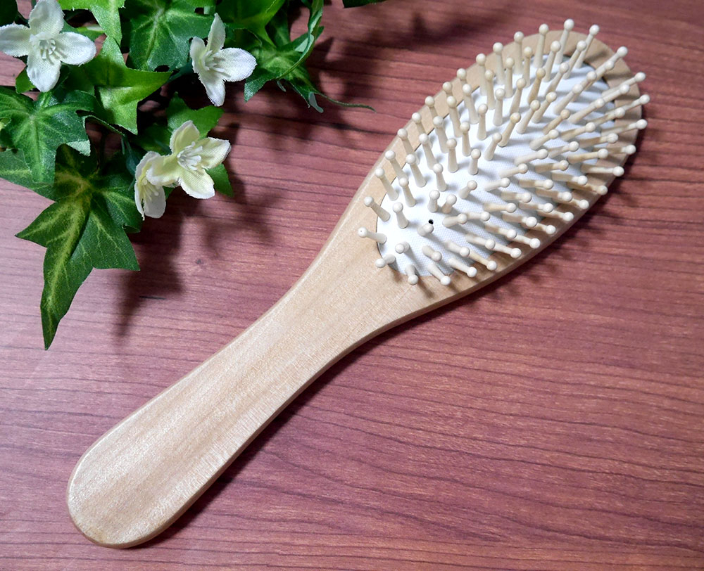 100均各社のくし一覧!ヘアケアにおすすめのつげ櫛の作り方も! お食事ウェブマガジン「グルメノート」 100均各社のくし一覧!ヘアケアにおすすめのつげ櫛の作り方も! お食事ウェブマガジン「グルメノート」