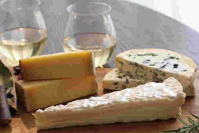 チーズは塩分が多くて注意が必要 チーズの種類別に塩分量を紹介 お食事ウェブマガジン グルメノート