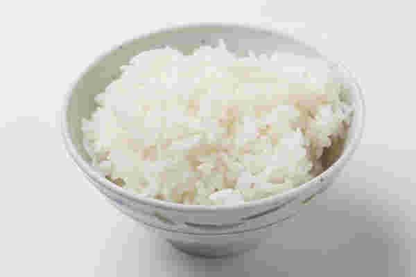 パンとご飯で栄養勝負 健康的なのは 食パンの朝食では栄養不足 お食事ウェブマガジン グルメノート