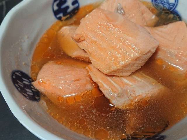 鮭の煮付けレシピまとめ!アイデア満載のアレンジレシピも! | お食事ウェブマガジン「グルメノート」