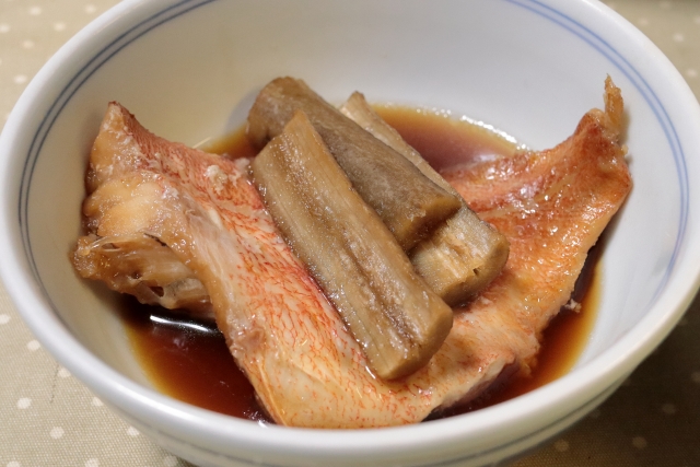 メヌケの特徴と生態を調査！釣り方や捌き方・おすすめの食べ方も紹介 | お食事ウェブマガジン「グルメノート」