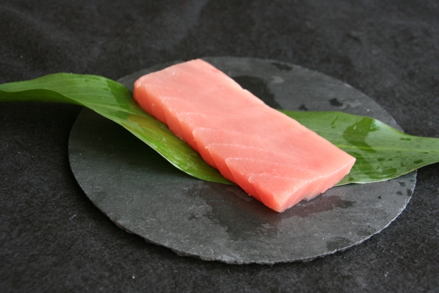 マグロ漬けの最適な漬け時間は?タレの作り方やアレンジレシピも紹介 | お食事ウェブマガジン「グルメノート」
