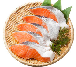 鮭の離乳食はいつから始める 下ごしらえからおすすめレシピまで紹介 お食事ウェブマガジン グルメノート