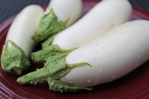 白ナスとはどんなナス 品種と特徴や食べ方など詳しく紹介 お食事ウェブマガジン グルメノート