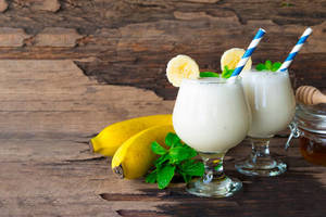 バナナジュースのカロリーと糖質 食物繊維豊富でダイエット向き お食事ウェブマガジン グルメノート