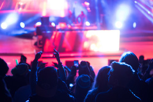 100均3社のサイリウム ペンライトでおすすめは 色 発光時間を比較検証 お食事ウェブマガジン グルメノート