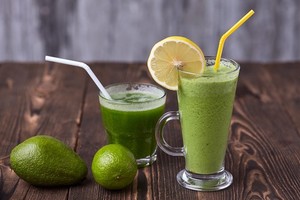 スムージーは低カロリーで痩せる バナナスムージーのカロリー 糖質って お食事ウェブマガジン グルメノート