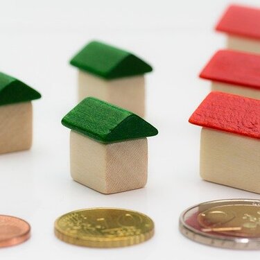 【年収別】住宅ローン借入額・返済可能額を解説！世帯年収や必要な頭金の目安は？
