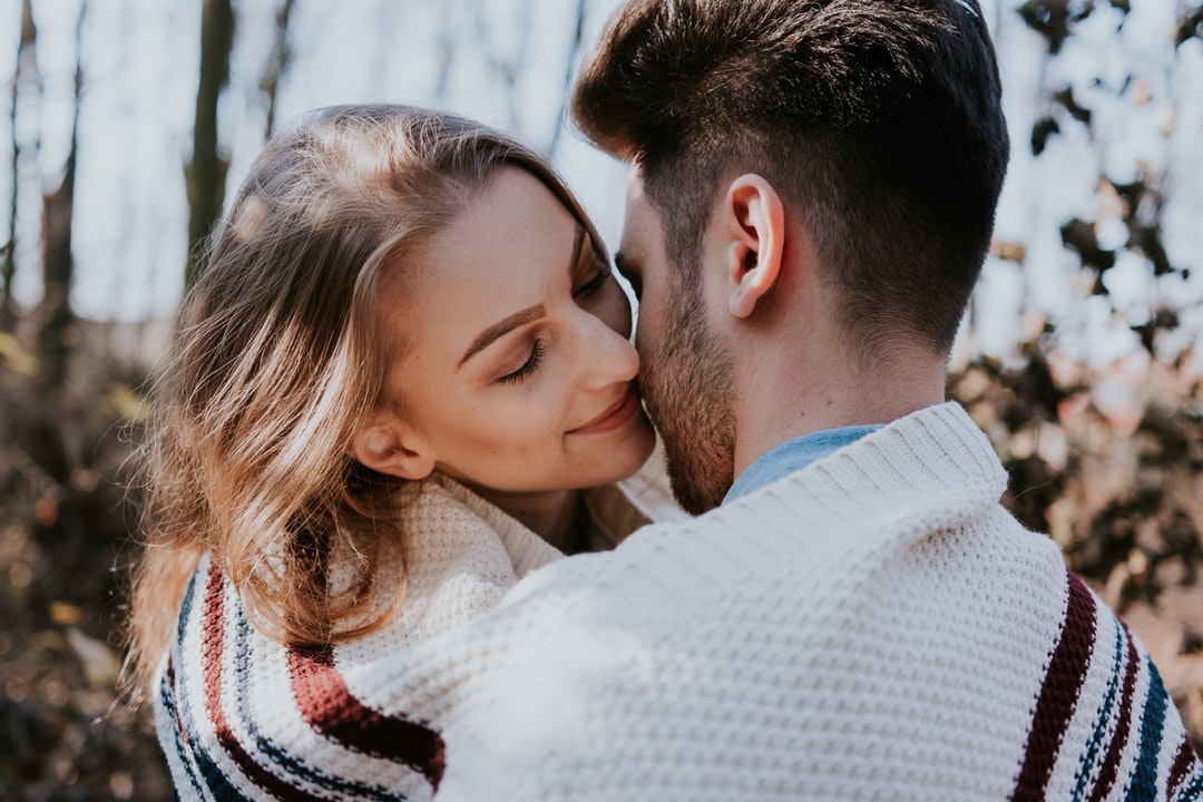 上手なキスの仕方とは うまいキスと下手なキスの違いも紹介 女性がキラキラ輝くために役立つ情報メディア