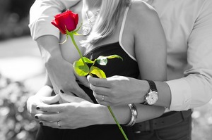 彼氏持ちの女性に告白 好きな人に告白するタイミングと成功させる方法 女性がキラキラ輝くために役立つ情報メディア