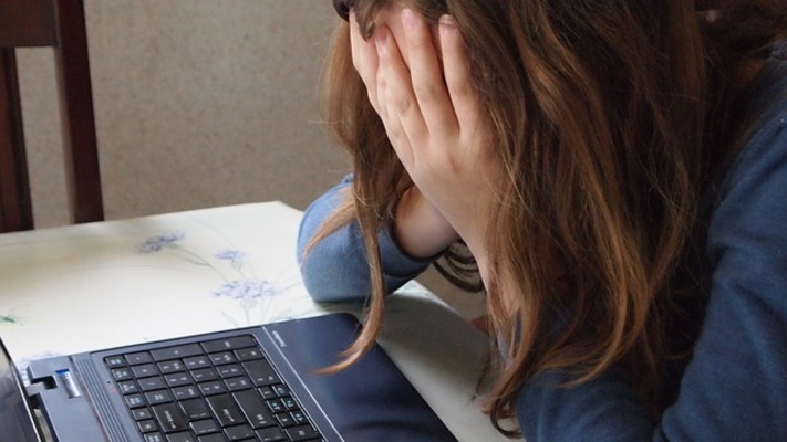 職場内でのいじめの対処法 会社で嫌がらせされたら 女性がキラキラ輝くために役立つ情報メディア
